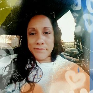 Meet your Posher, Yvette